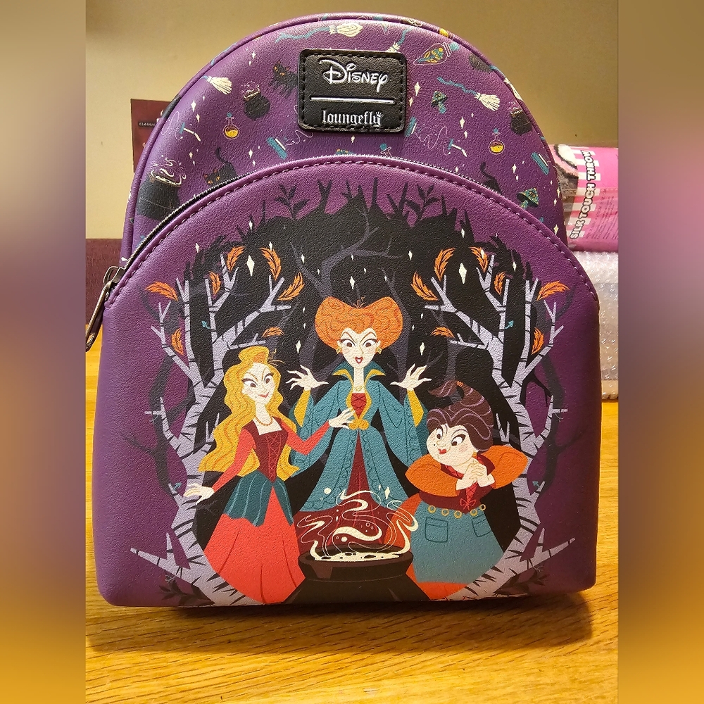 Hocus pocus loungefly mini backpack